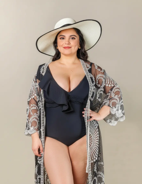 Traje De Baño Entero Con Bolados Color Negro